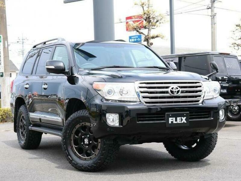 LAND CRUISER