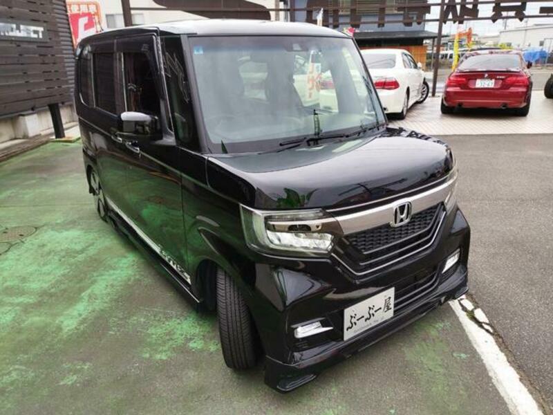 N BOX CUSTOM