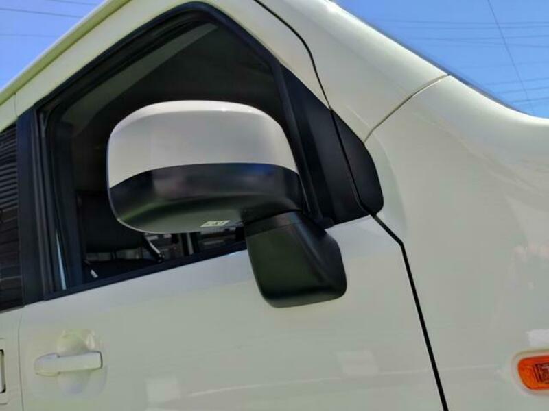 N-VAN
