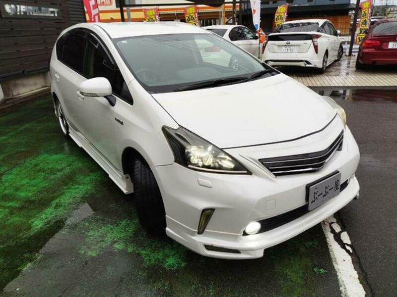 PRIUS ALPHA
