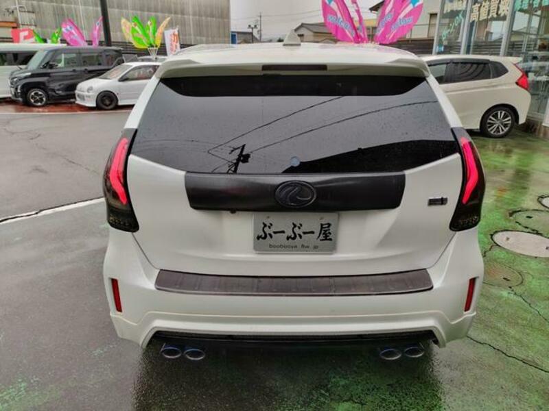 PRIUS ALPHA