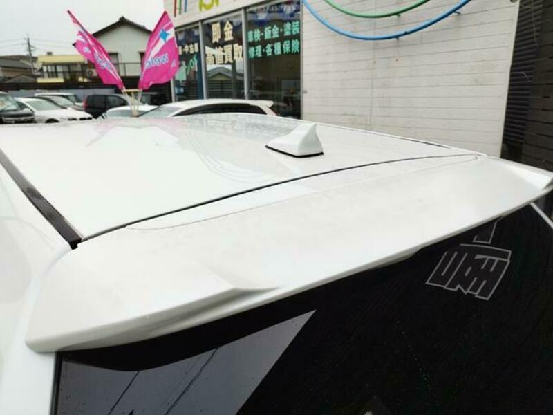 PRIUS ALPHA