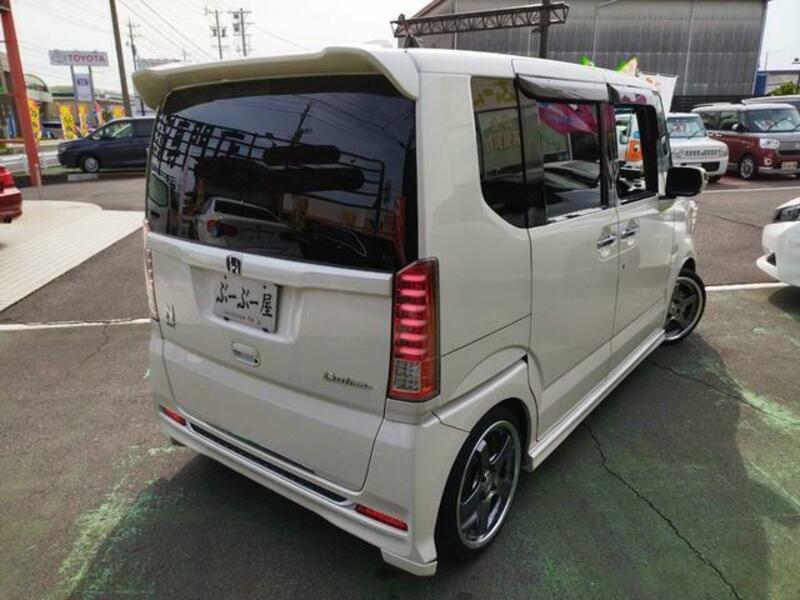 N BOX CUSTOM