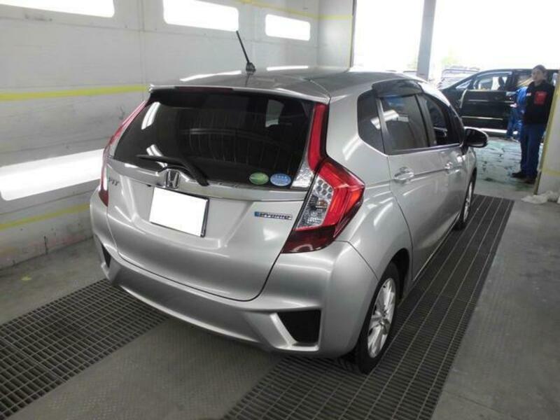 FIT HYBRID
