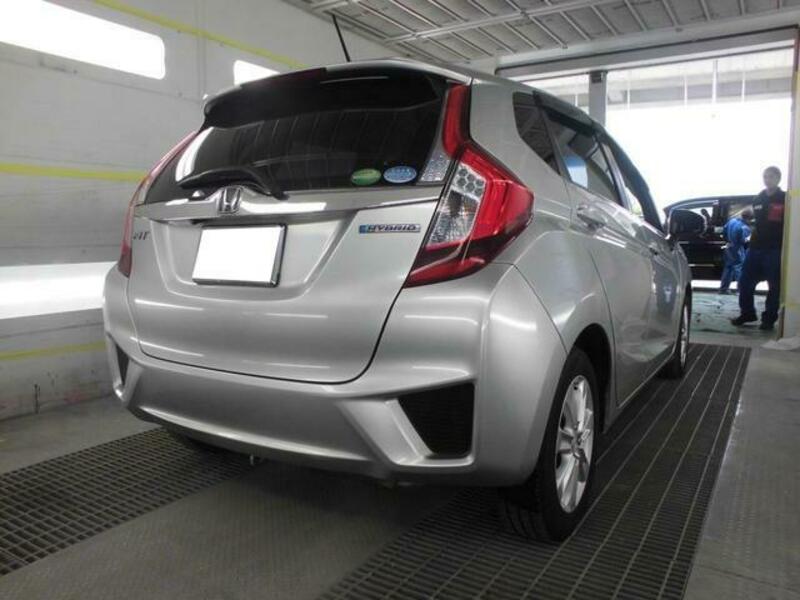 FIT HYBRID