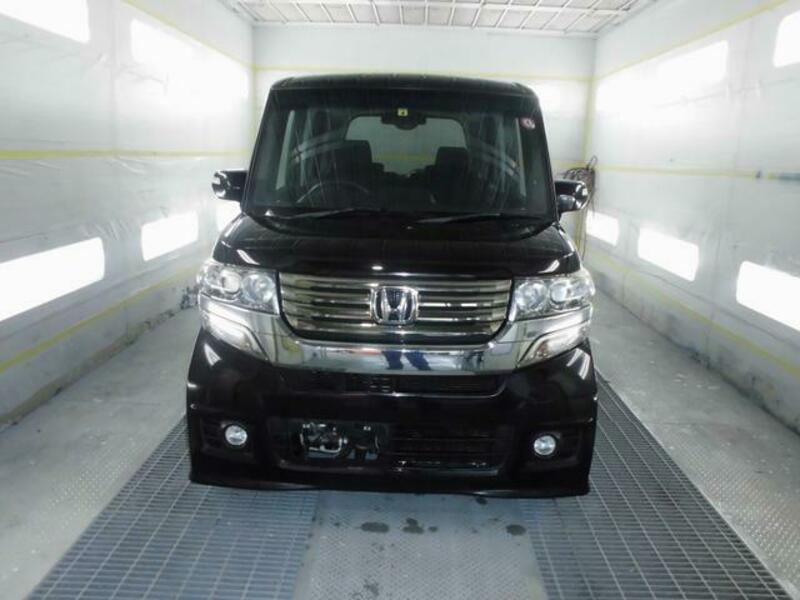 N BOX CUSTOM