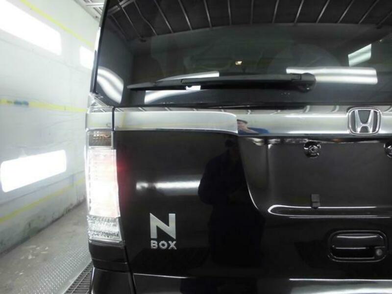 N BOX CUSTOM