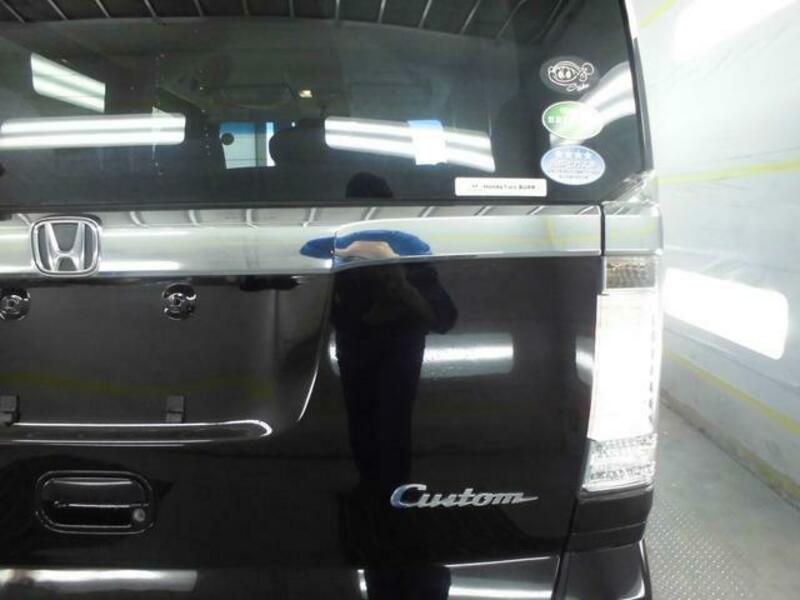 N BOX CUSTOM