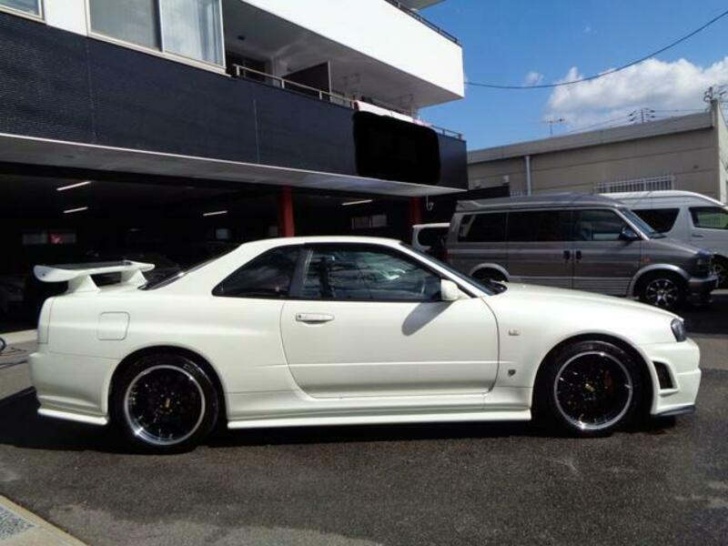 SKYLINE