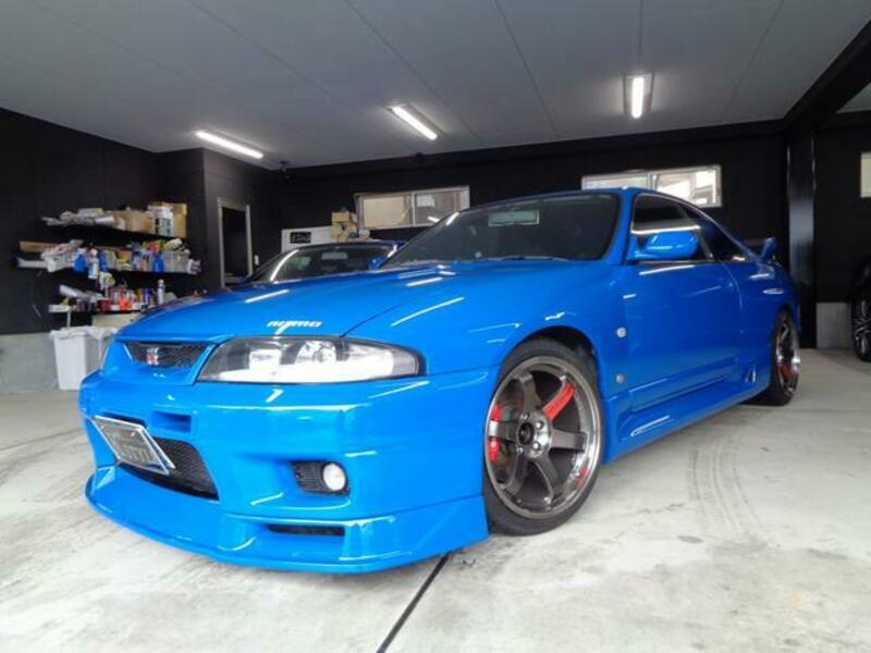 NISSAN SKYLINE