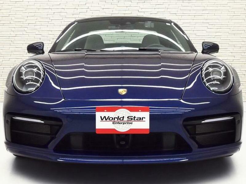 911