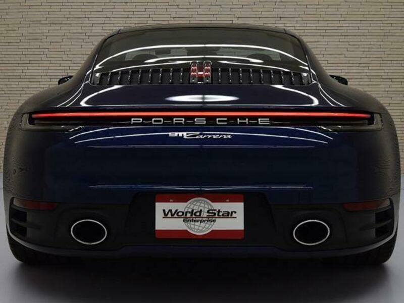 911