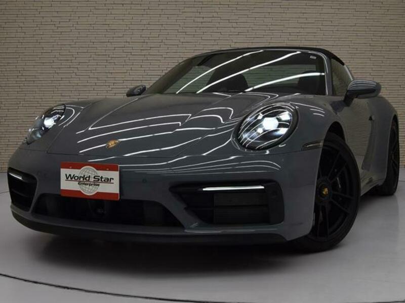 911