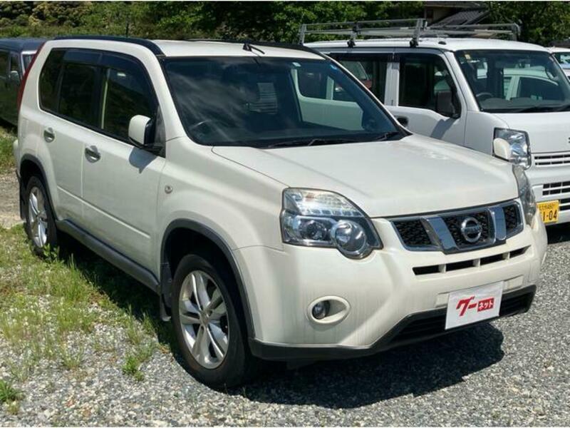 X-TRAIL