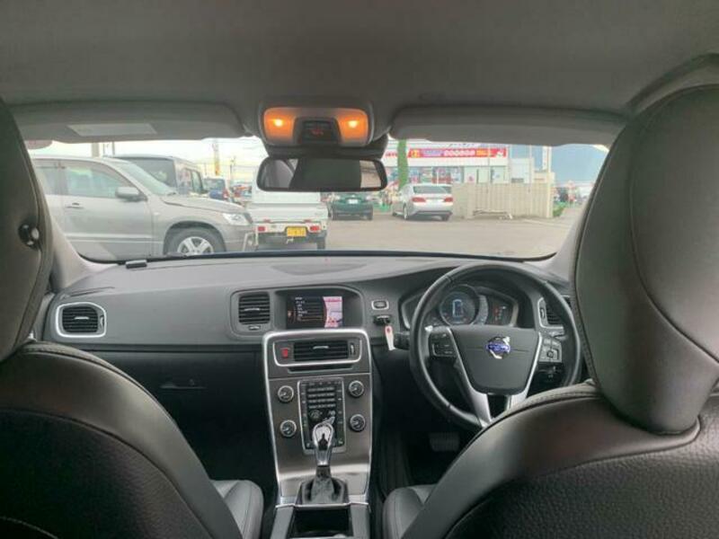 V60