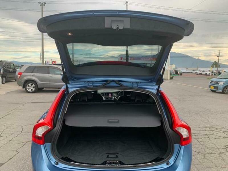 V60