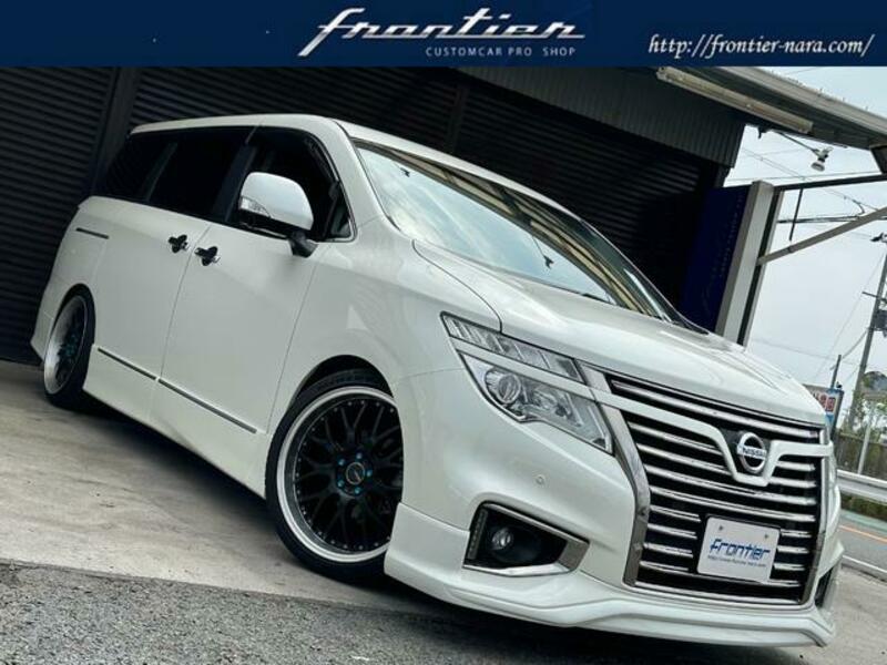 NISSAN ELGRAND