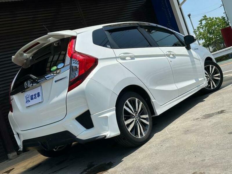 FIT HYBRID
