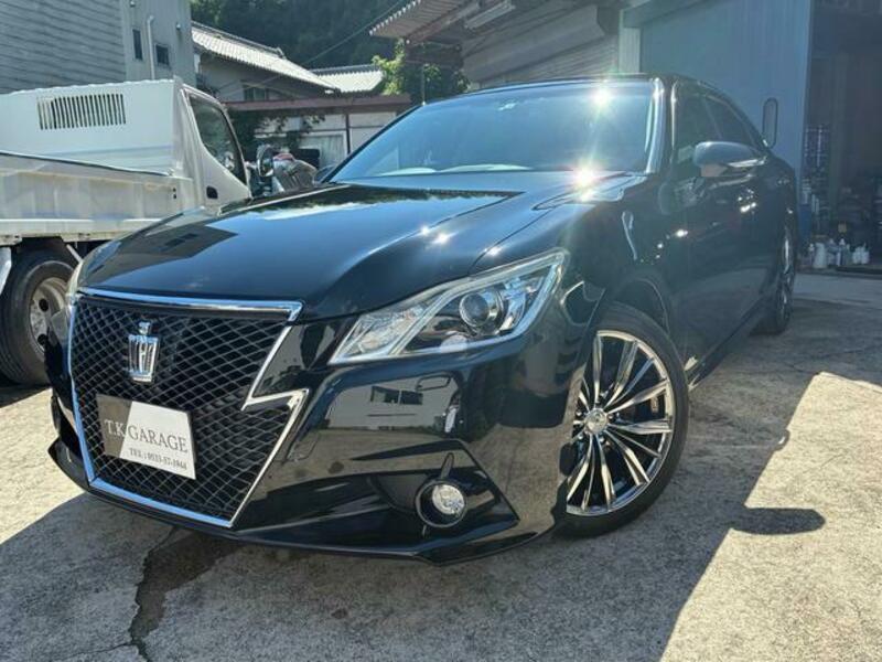 TOYOTA CROWN