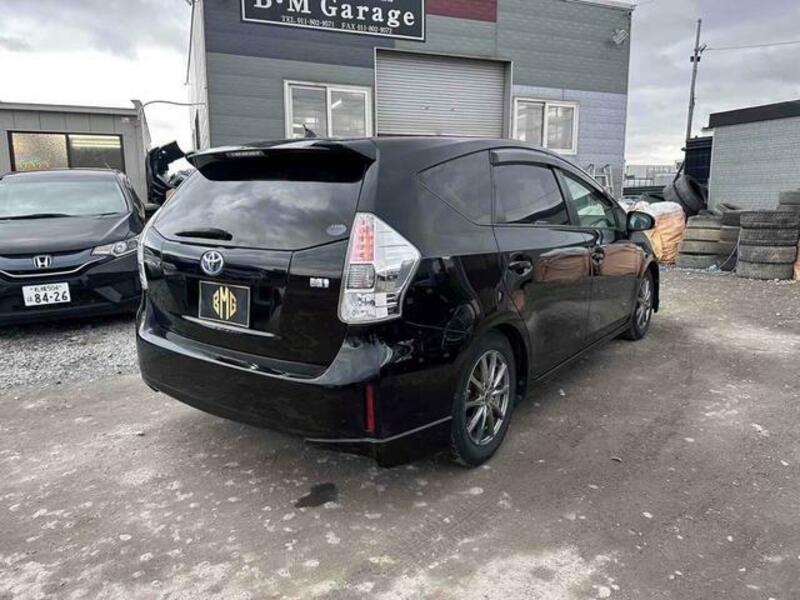 PRIUS ALPHA