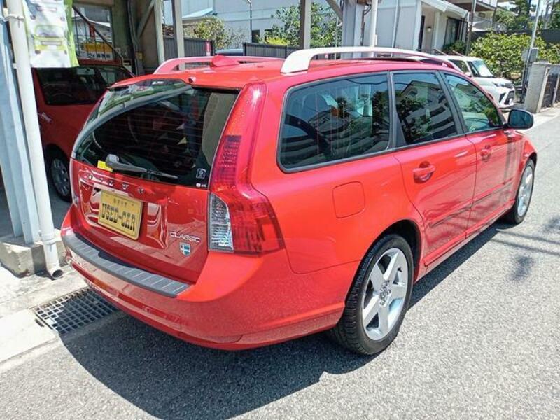 V50