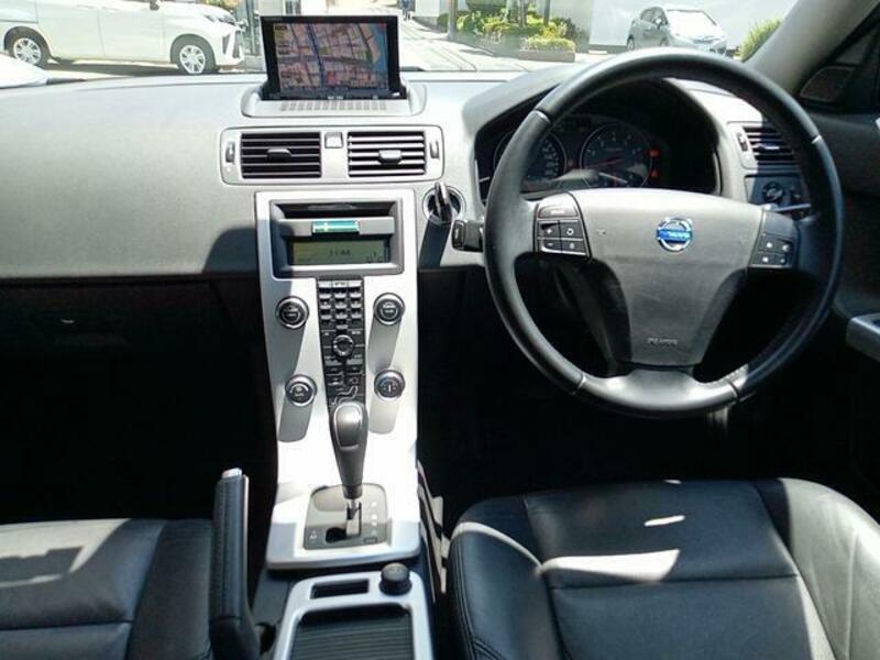V50