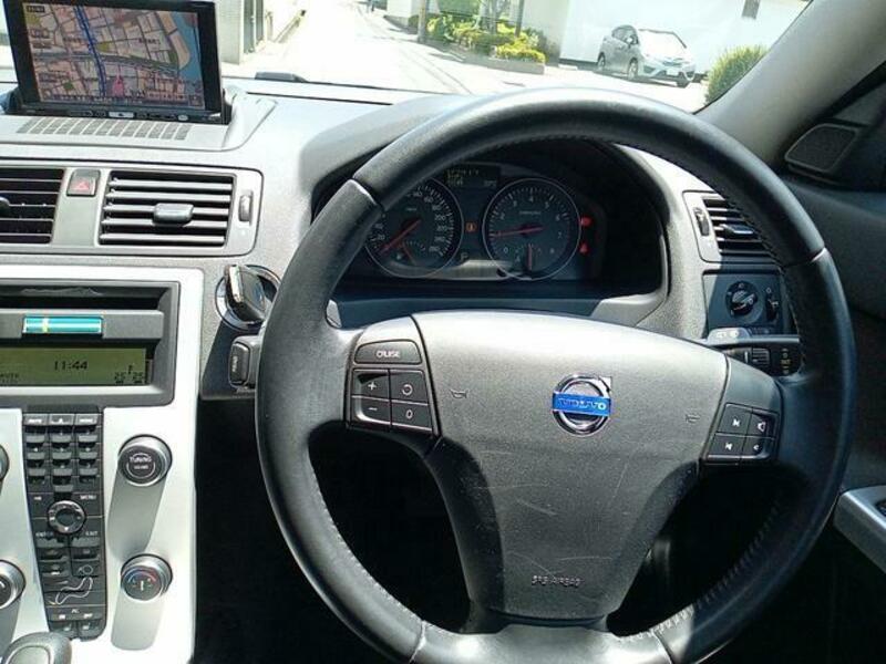 V50