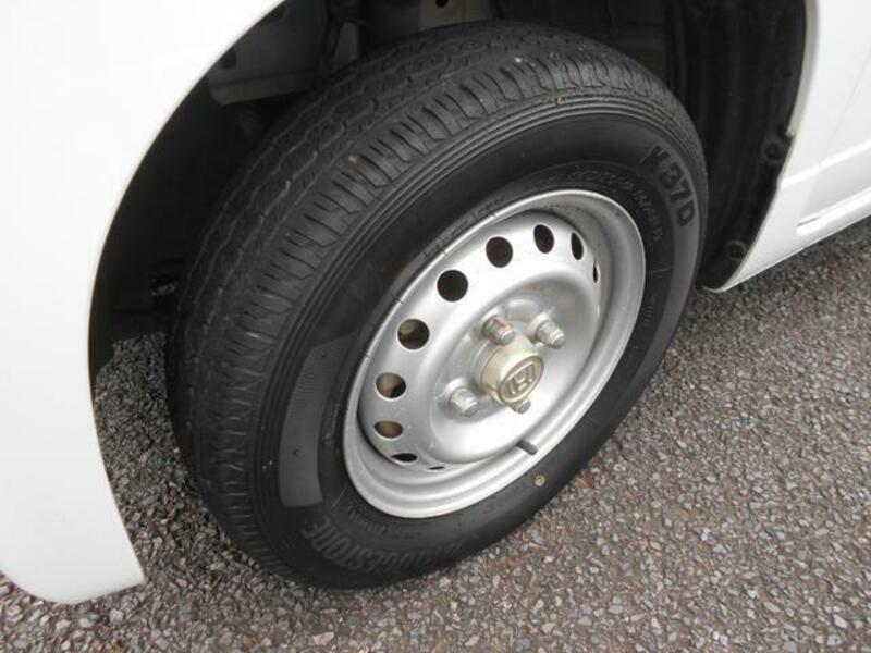 N-VAN