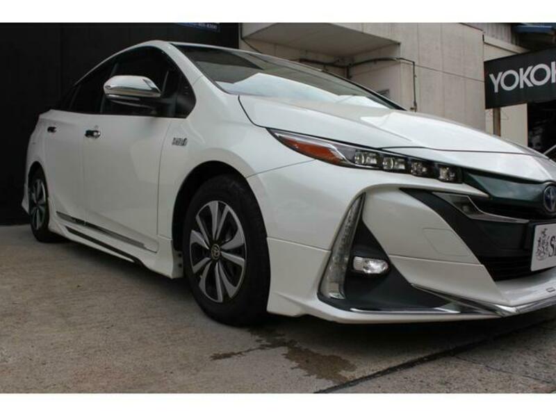PRIUS PHV