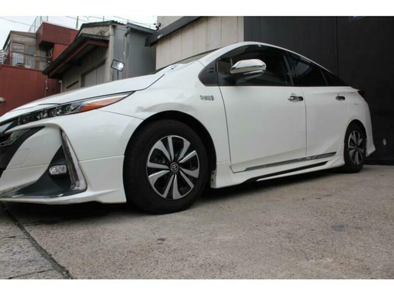 PRIUS PHV