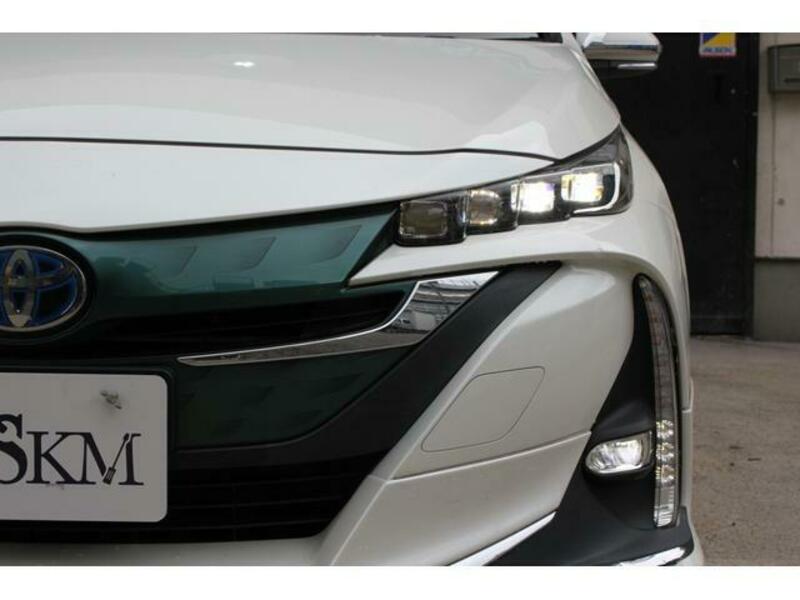 PRIUS PHV