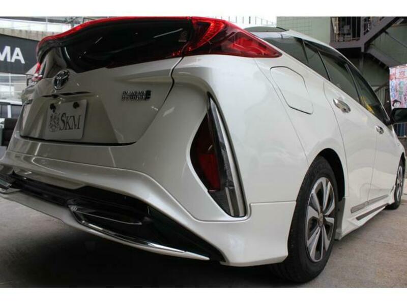 PRIUS PHV