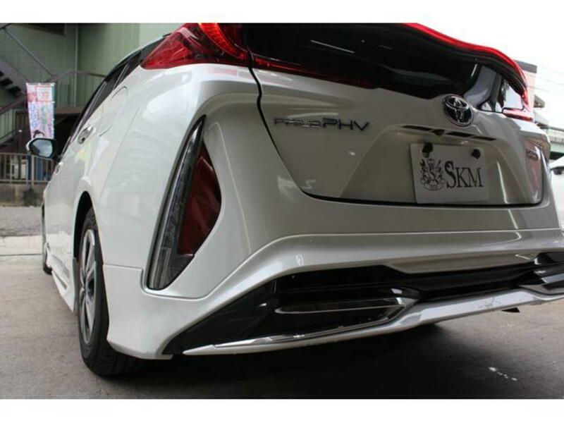 PRIUS PHV