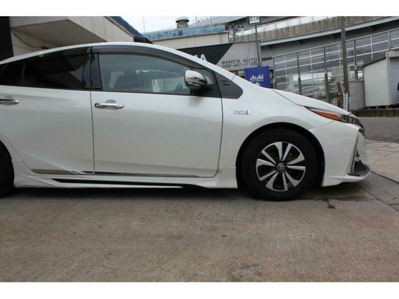PRIUS PHV