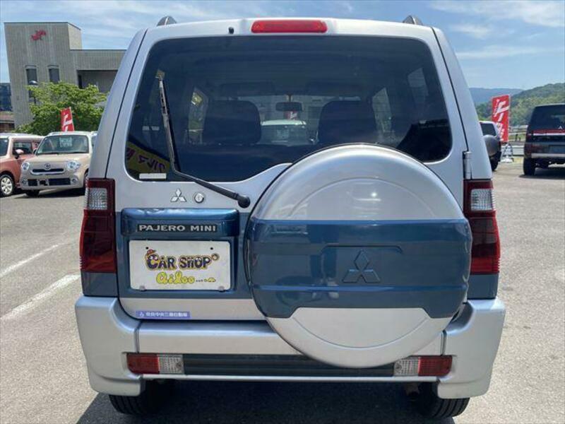 PAJERO MINI