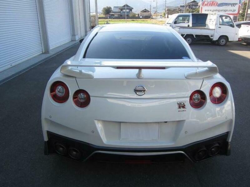 GT-R