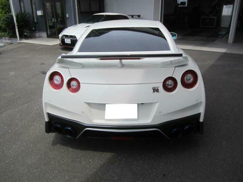 GT-R
