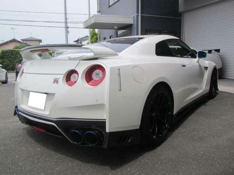 GT-R