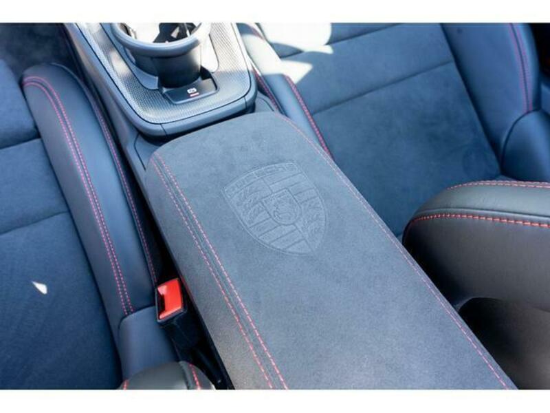 911