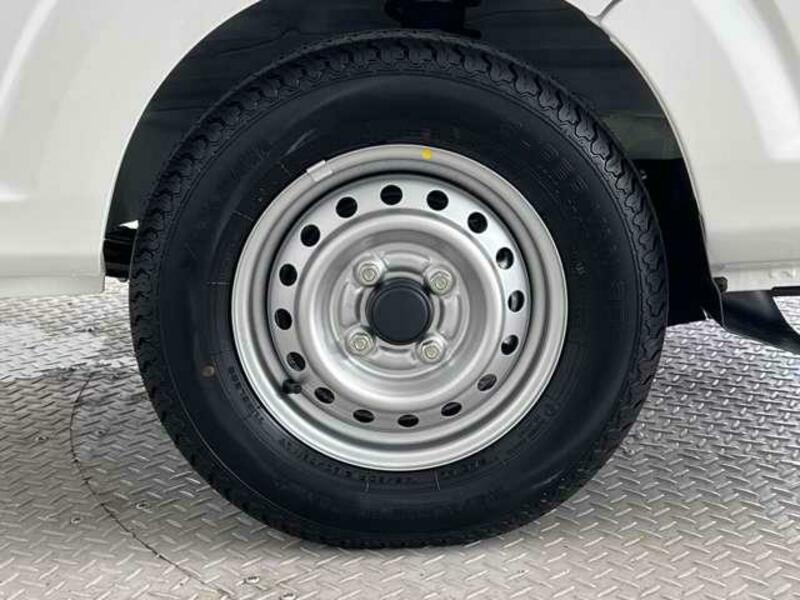 CLIPPER TRUCK