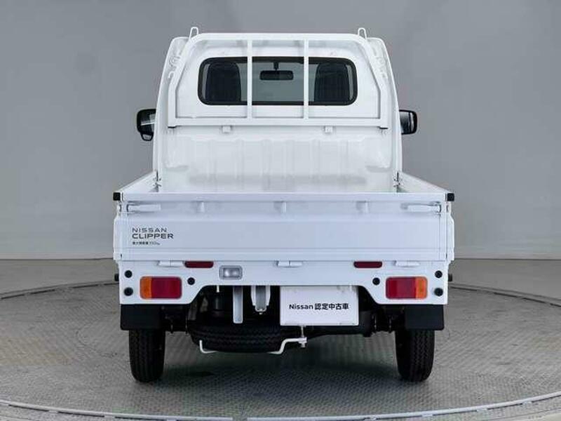 CLIPPER TRUCK