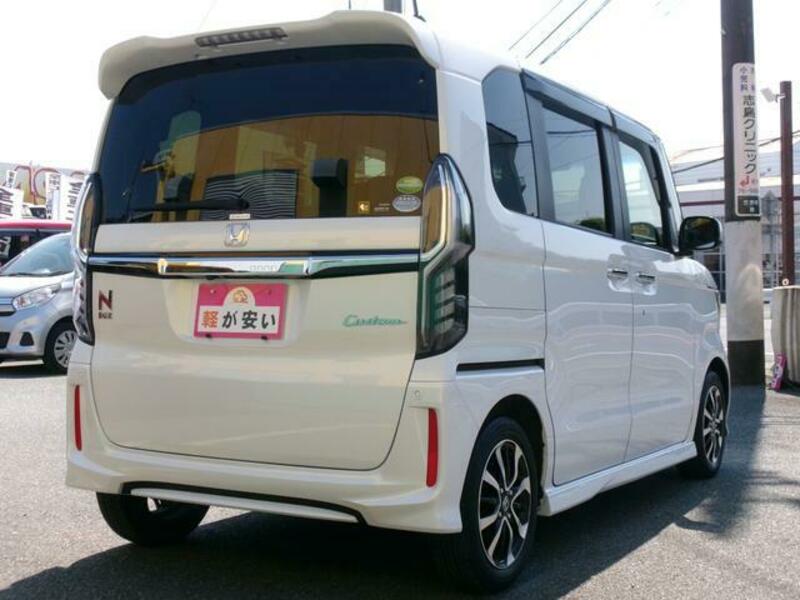 N BOX CUSTOM