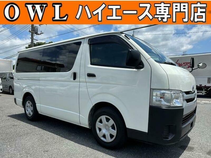 TOYOTA HIACE VAN