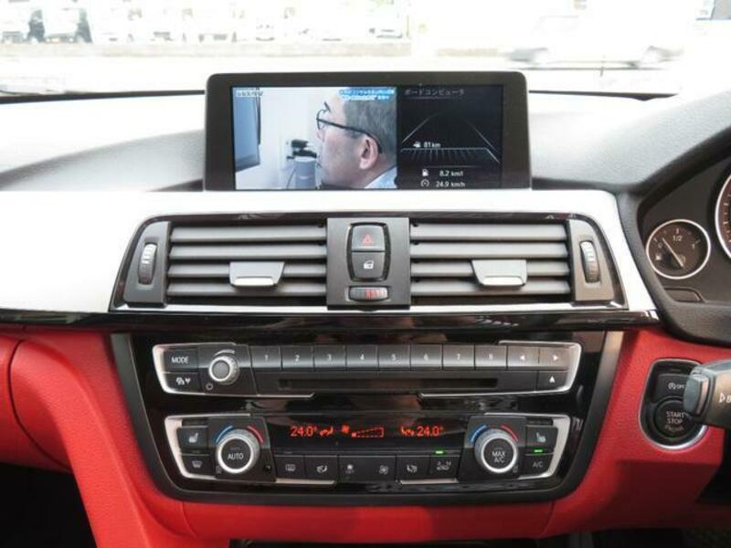 4 SERIES