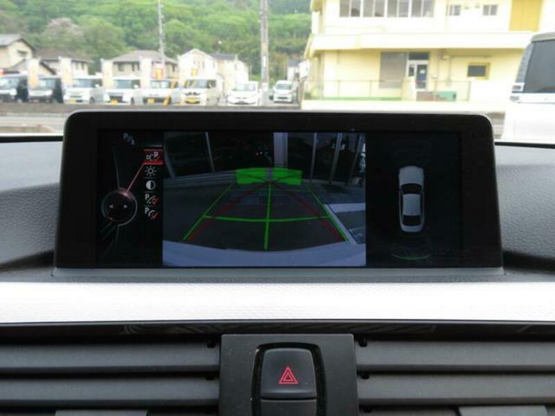 4 SERIES