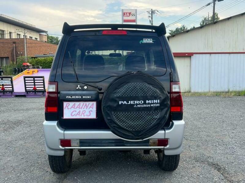 PAJERO MINI