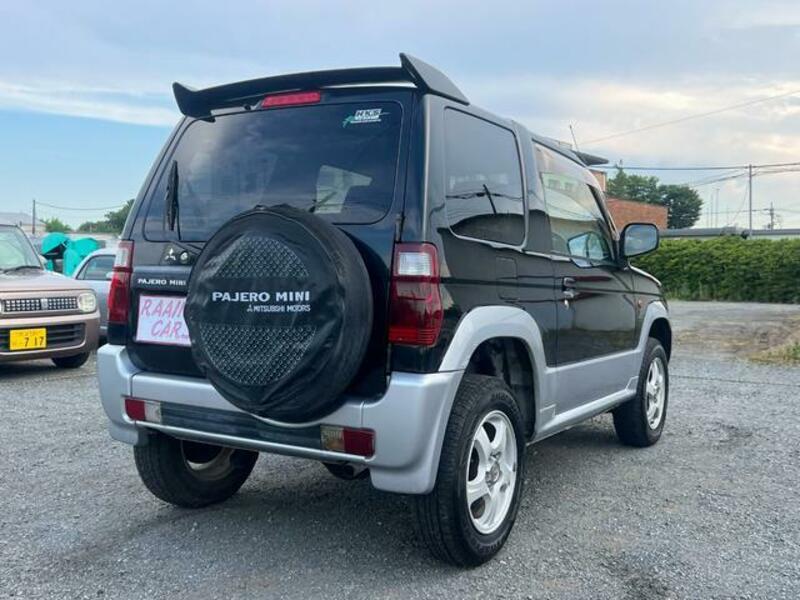 PAJERO MINI