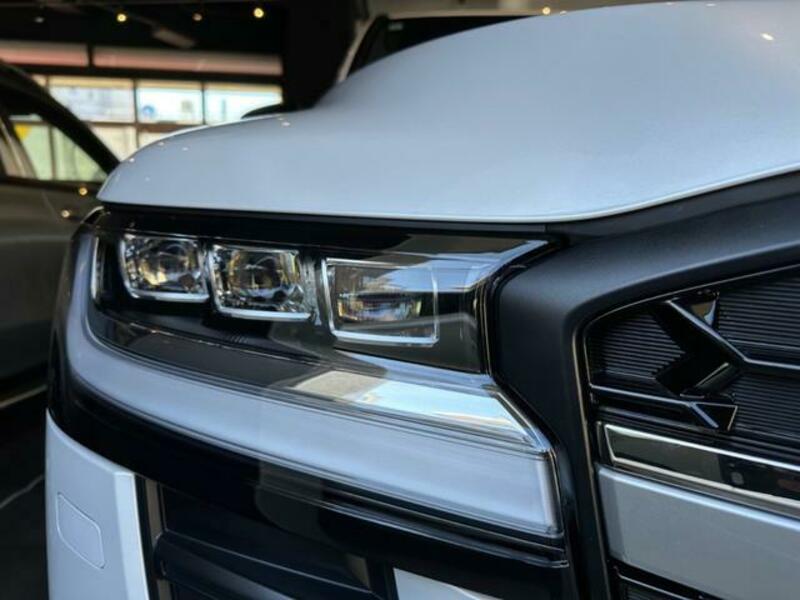 LAND CRUISER