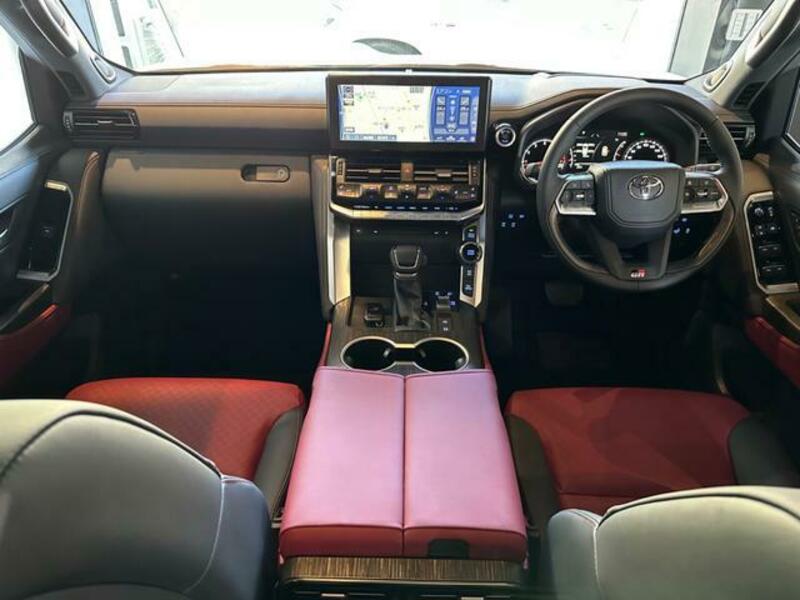 LAND CRUISER