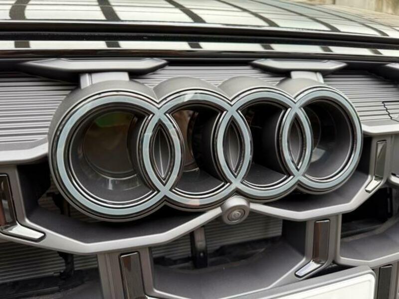 Q7